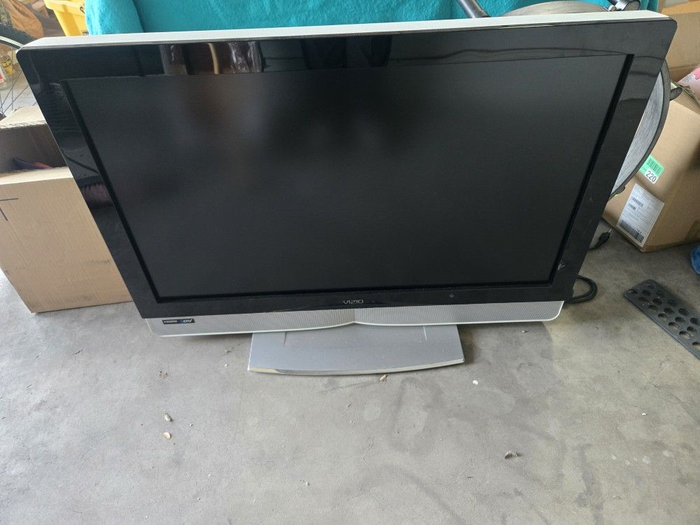 37" TV