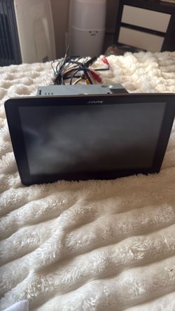 Alpine Car Stereo Touchscreen Head Unit