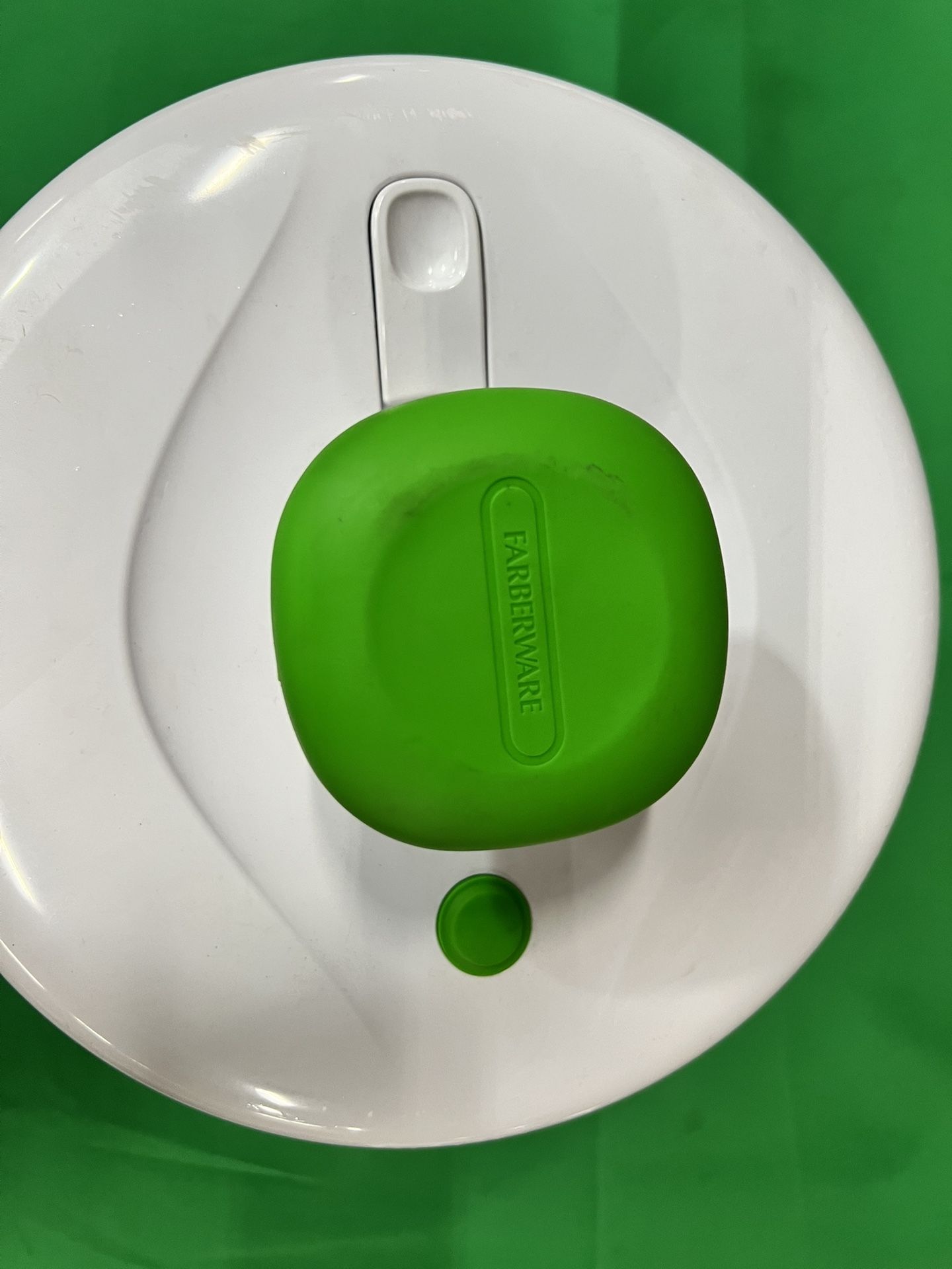 Pro Pump Spinner With Bowl, Colander & Built in draining System 6.6 Quart, Green