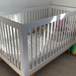 Baby Crib 