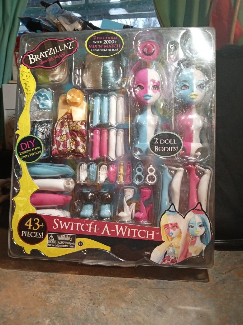 Brat,S Switch A Witch Doll,S Two Pack