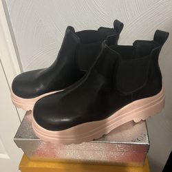 Women’s Chelsea Boot
