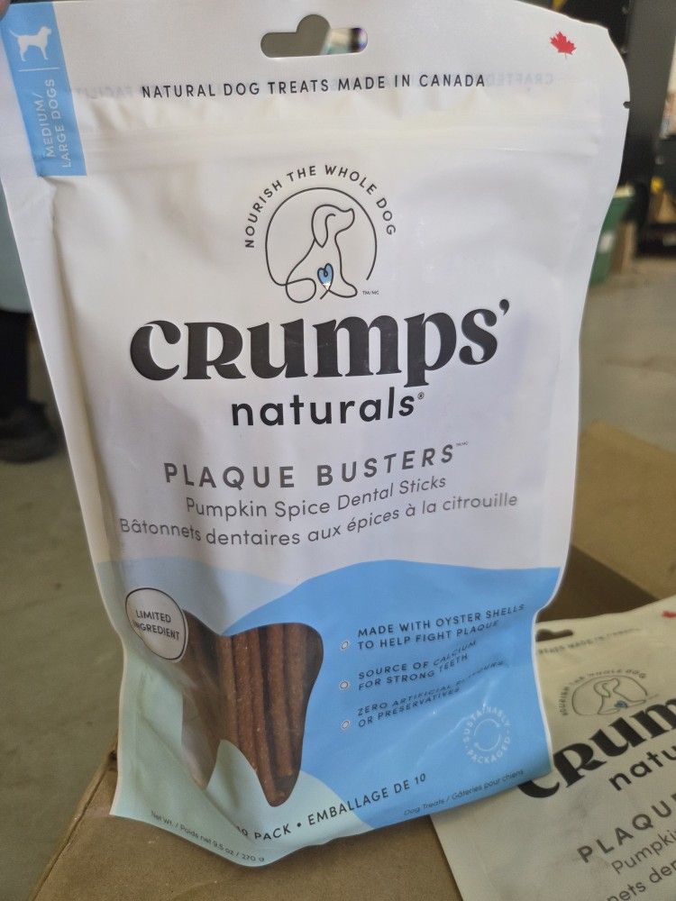 Crumps' Naturals Plaque Busters with Pumpkin Spice Dog Sticks