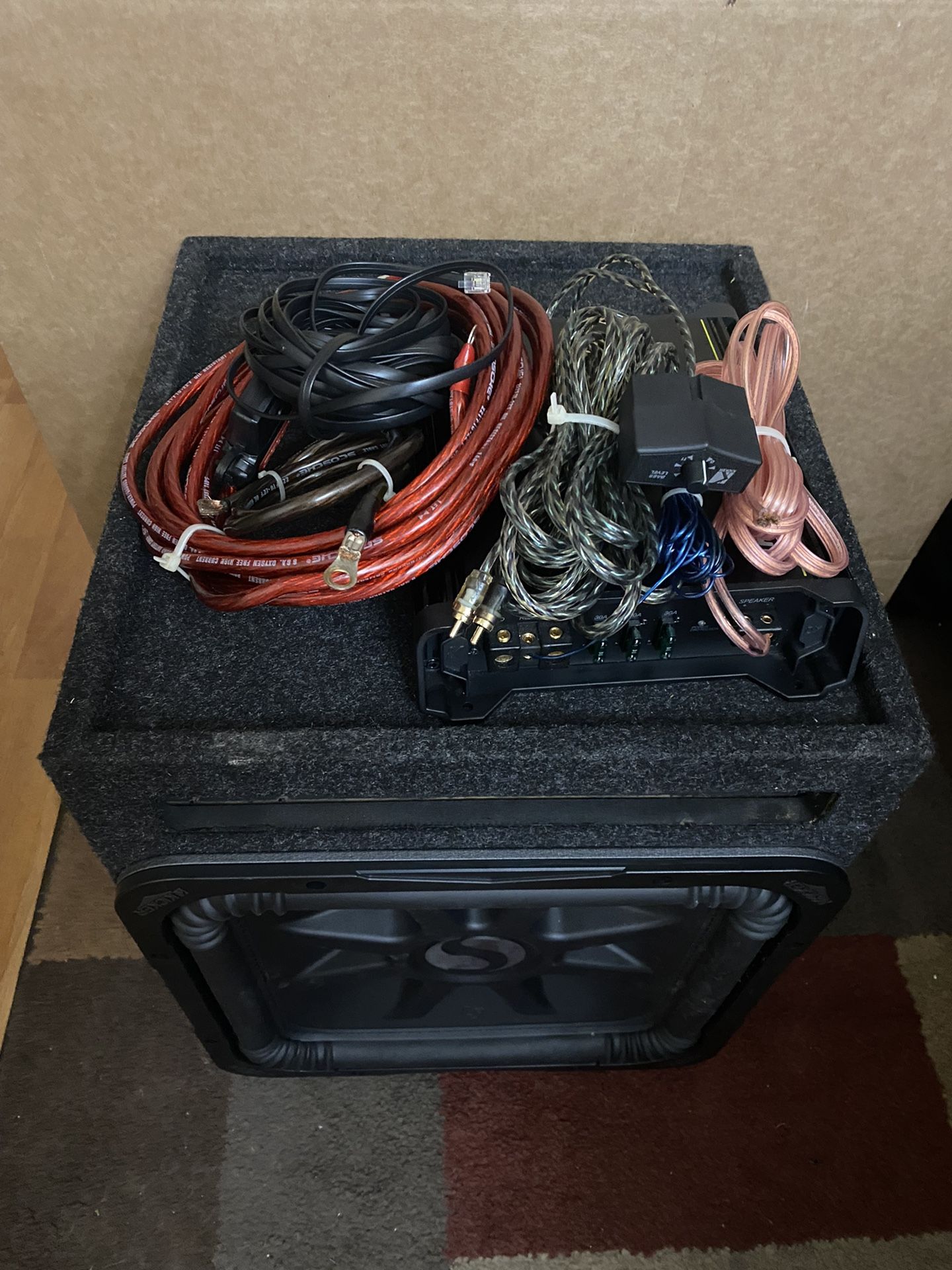 Kicker L5 15 inch Car Sub 750 Watts RMS power Kicker DX1000.1 1000 Watts RMS Mono Block Amp combo