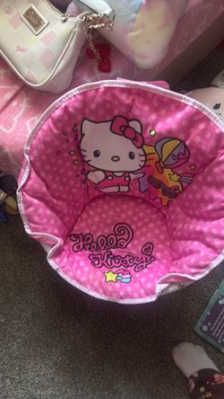 hello kitty chair