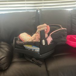 baby girl car seat and bathing 