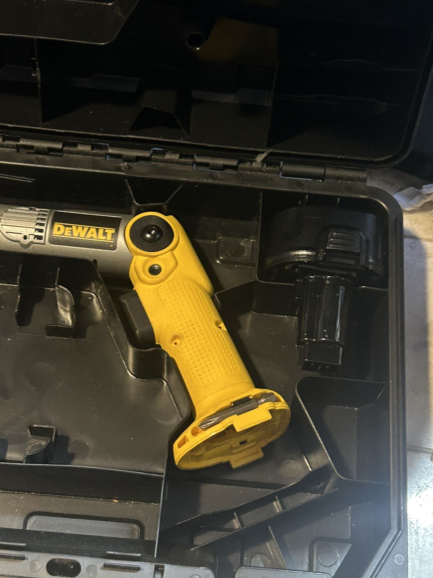 dewalt screwdriver 2 batteries