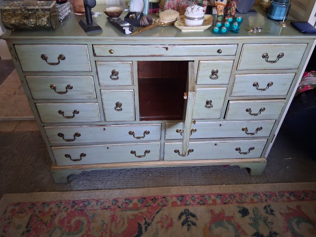 PRE-ESTATE SALE...FURNITURE...PROJECT PIECES...