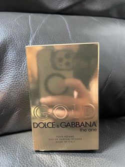 the one gold man Dolce & Gabbana the one gold men