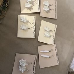 Christmas earring lot