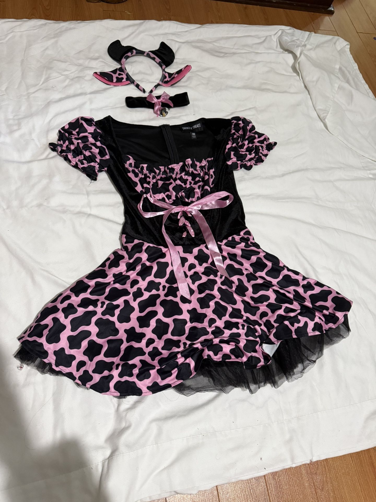 Dolls Kill Trickz N Treatz Cookies N Cream Cow Costume Dolls Kill Trickz N Treatz Cookies N Cream Cow Costume