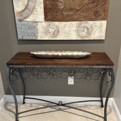 Entryway Table / Console