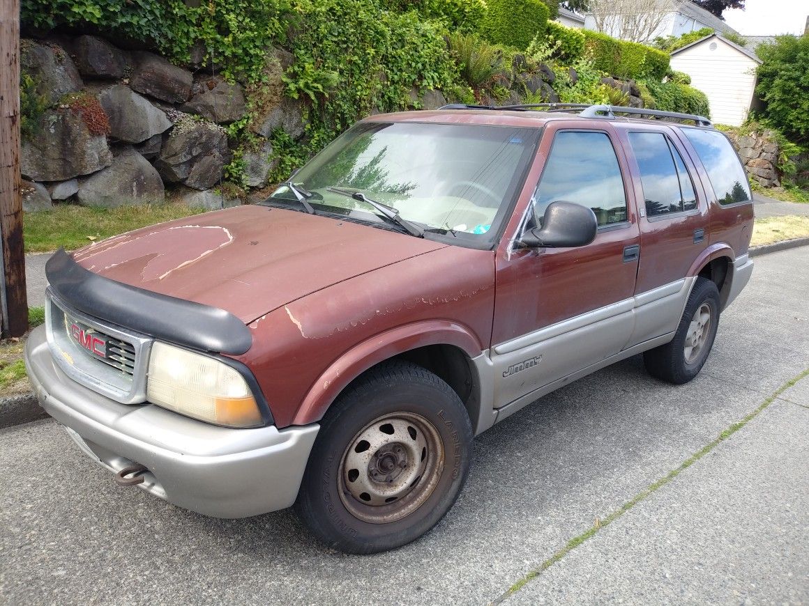 1998 GMC JIMMY 4X4,V6,227K,RUNS/DRIVES,BAD BRAKES,DON'T STOP,$350 Or Best Offer (Seattle(South Seattle-Rainier Beach Neighborhood )