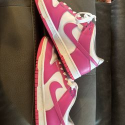 6.5y Nike Dunks