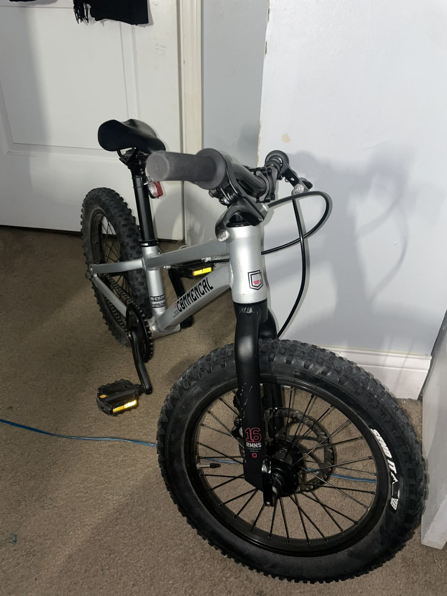 Kid’s Commencal Ramones 16 In. Mountain Bike