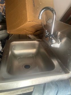 Hand sink