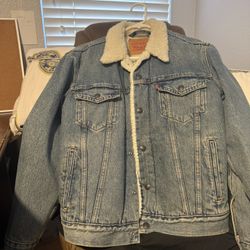 Sherpa Levi Jacket Small