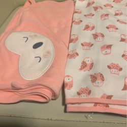Pair new baby bath towels 