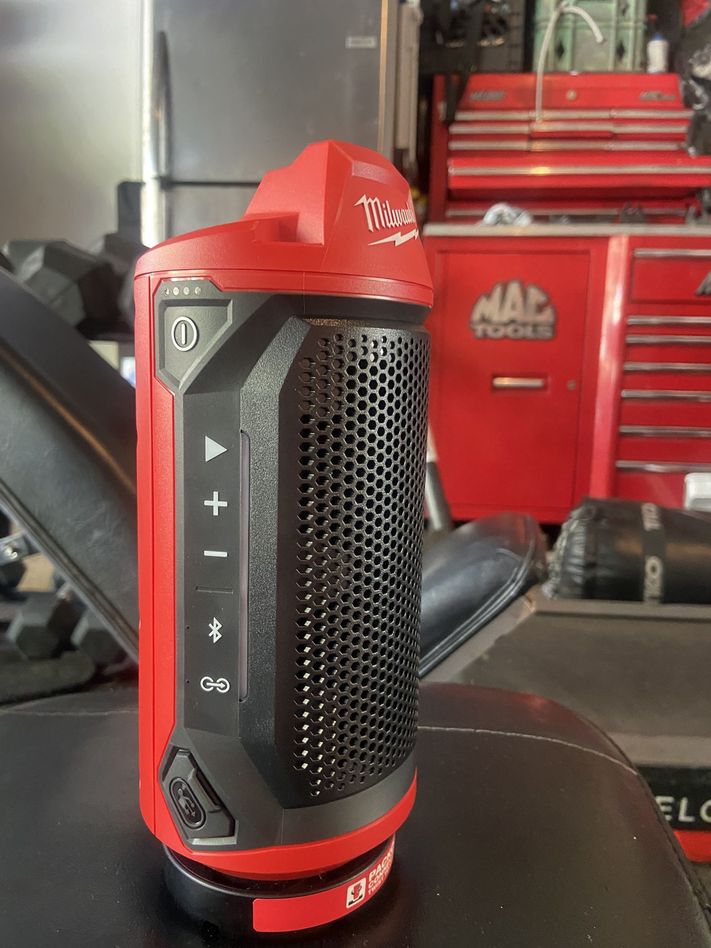 Brand New Milwaukee M12 Packout Speaker
