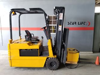 Forklift $5400