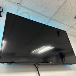 50” ONN Class 4K Roku Smart Tv W/TV RACK