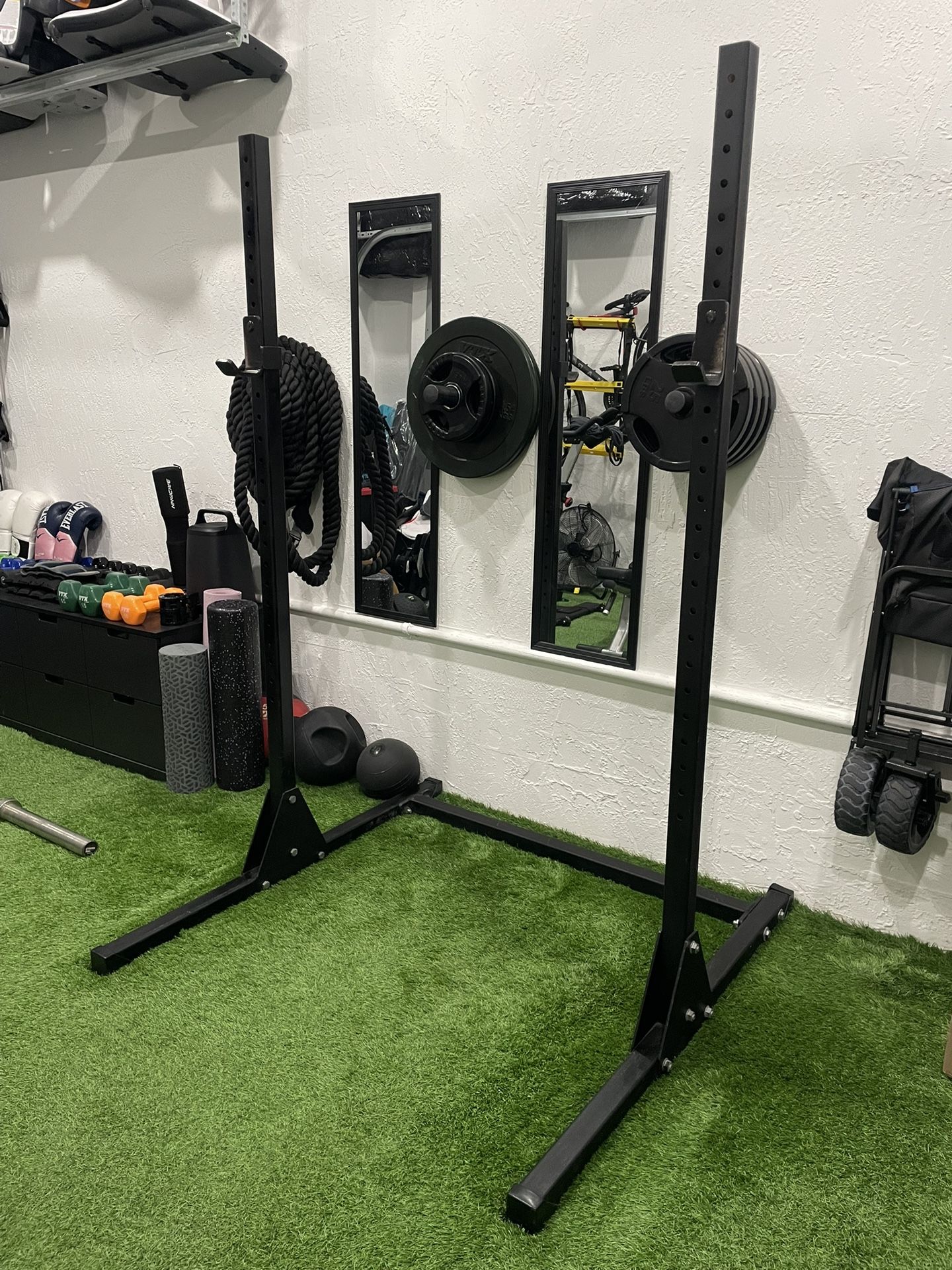 Adjustable Squat Rack & Bench Press