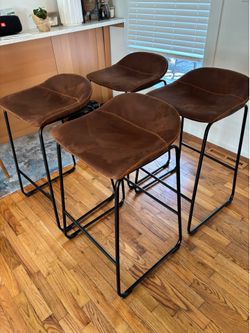 Barstool leather chairs