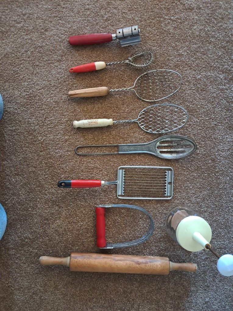 Vintage Kitchen Utensils 