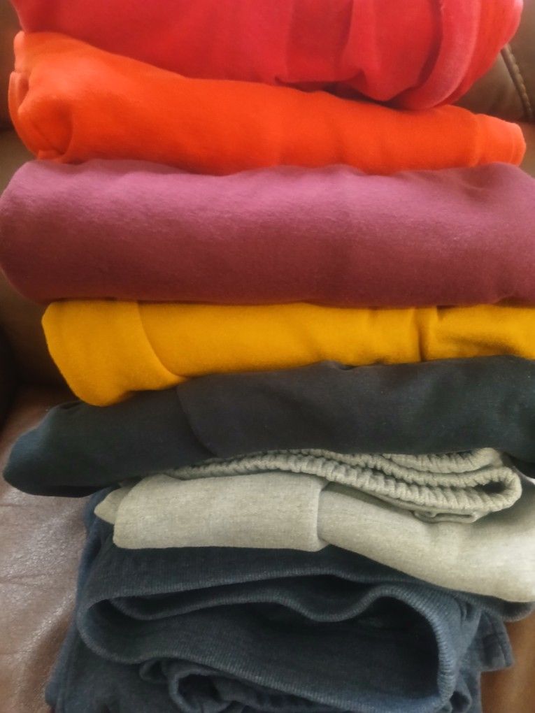 (7) Sweatpants