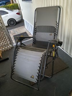 GCI Outdoor Freeform Zero Gravity Lounger Folding Lounge Chair