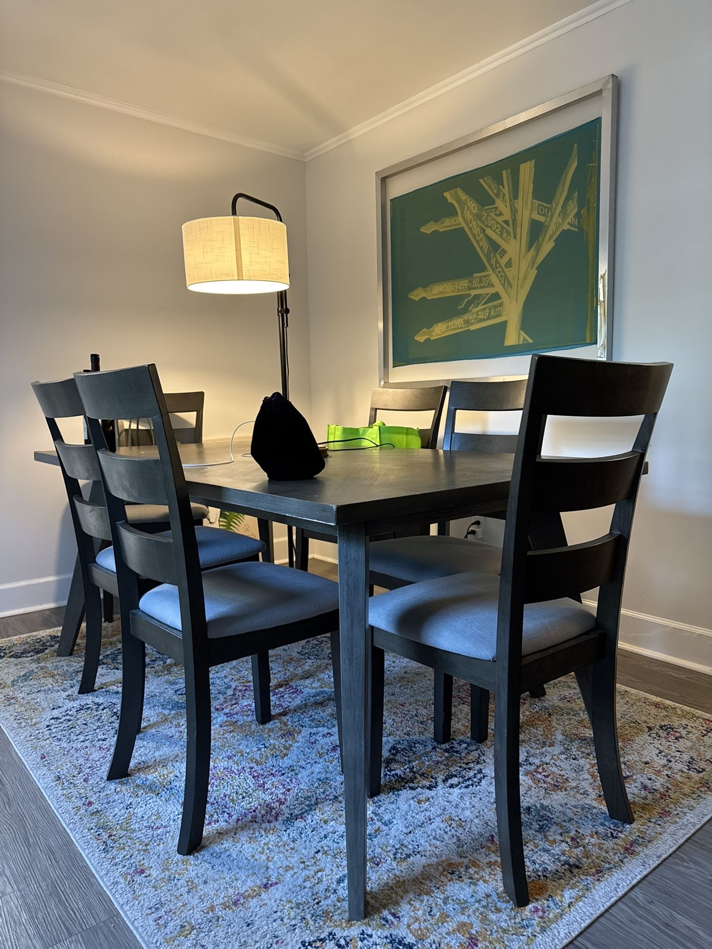 Full Dining Table and 6 Chairs