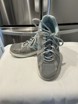 Women’s NEW BALANCE WW8775B Gray With Blue Athletic Lace Up Running Shoes…#877…Size 7.5