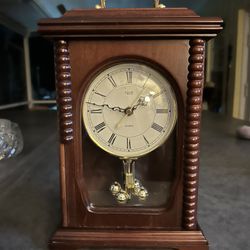 Kent Quartz Cherrywood Vintage Desk Clock 