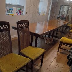 Free Table With 5 chairs 