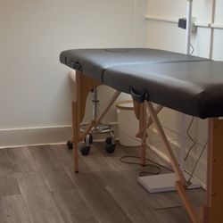 Lash Bed 