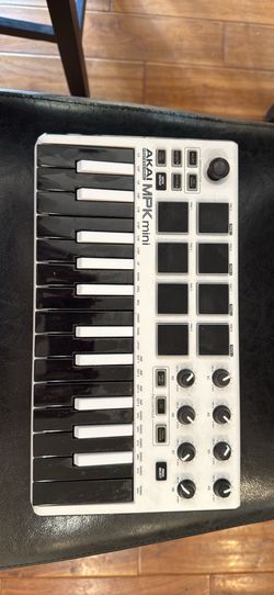 AKAI MPK Mini $80