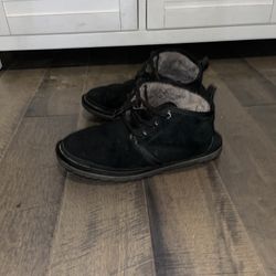 Uggs Men 8.5 Black 
