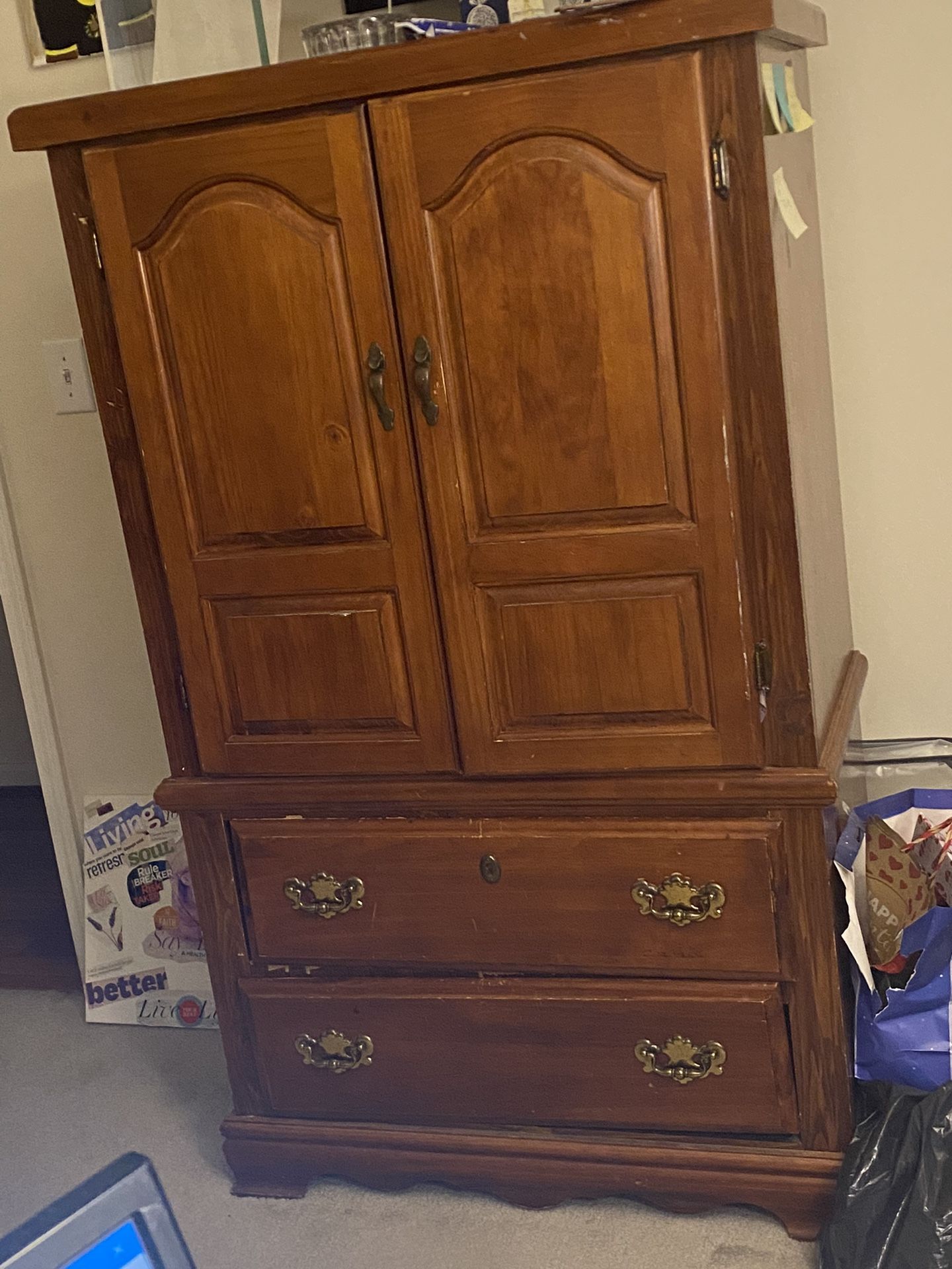 Wardrobe *Free*must Go Asap AS