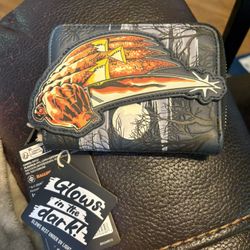 Halloween Hard Tag Zipper Loungefly Wallet. New W Tag. Glows In The Dark. Pu Bridgewater 