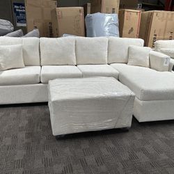 Cream Sectional W Ottoman 