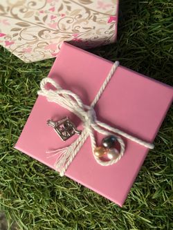 Pearl cage lot