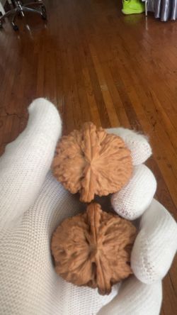 Chinese Handheld Walnuts