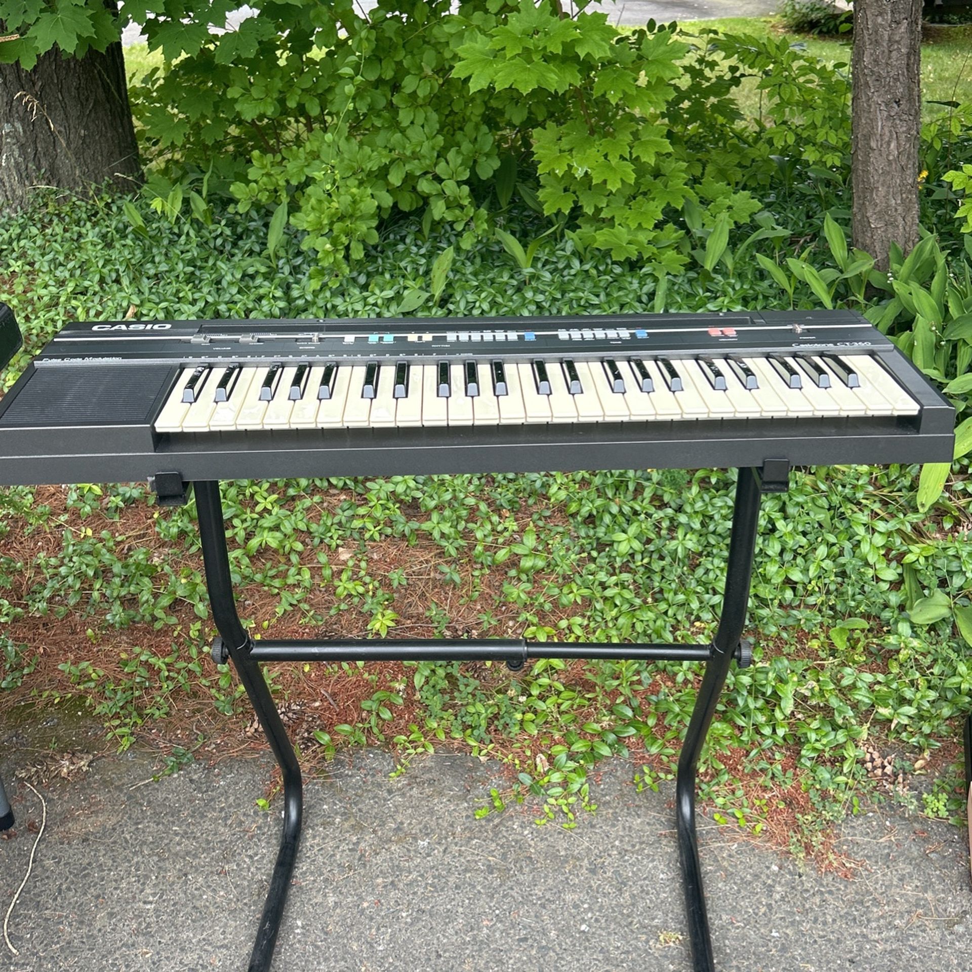 Casiotone CT-360 Electric Keyboard 