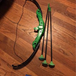 Nerf Bow & Arrow (suction cup tips)