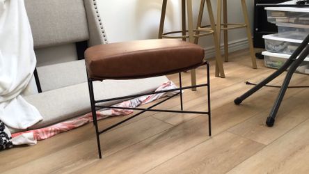 Dresser Chair