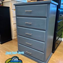 Grey Five Drawer Dresser Chest With Bar Handles New Comoda 