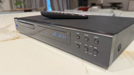 NAD C516BEE CD player.