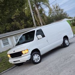 1999 Ford E-350