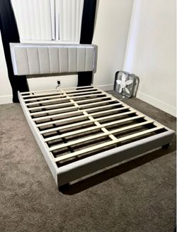 Bed frame new queen size