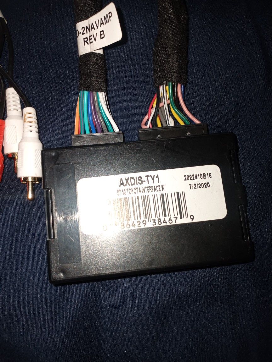  Amplifier Interface with SWC

